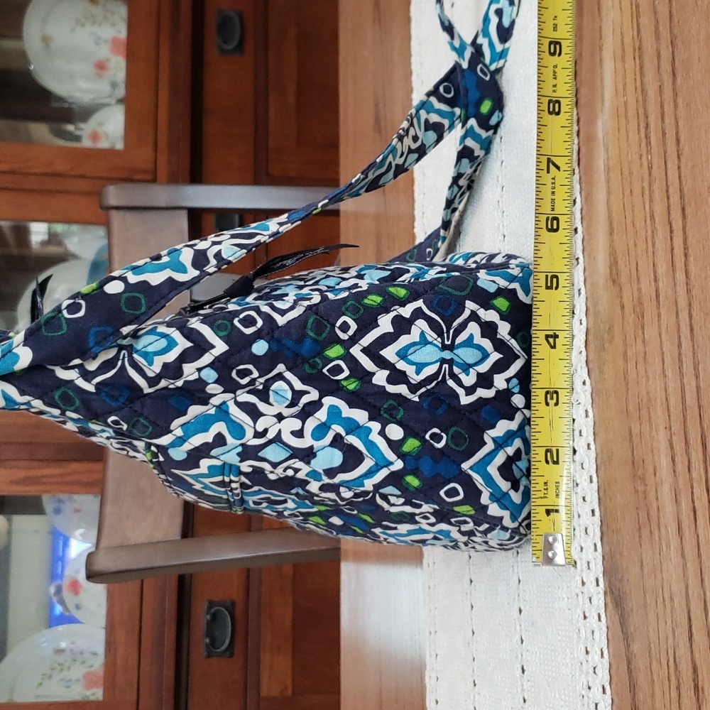 Vera Bradley Cross body in Blue Ink Pattern - Picture 3 of 9